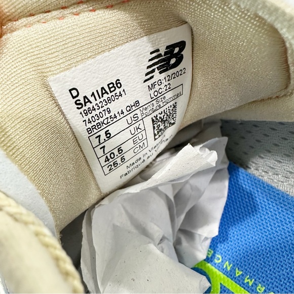 New Balance Men's Audazo V6 Pro Indoor Soccer Shoes - Picture 7 of 9